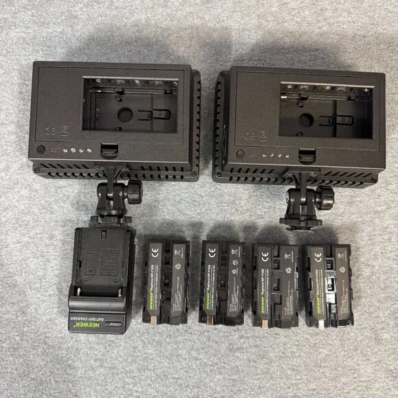 NEEWER CN-216 LED Dimmable Ultra Power Light( Set of 2) with batteries & charger - Picture 2 of 4